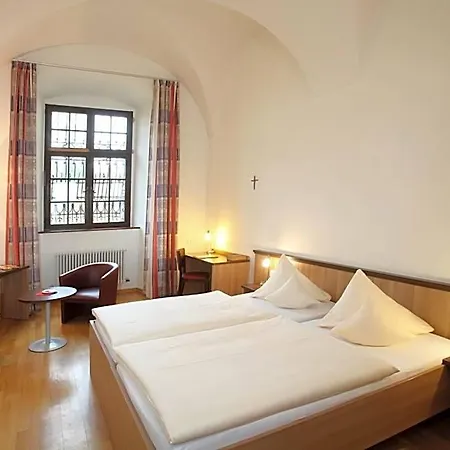 Kloster Hotell