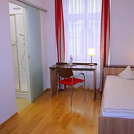 Kloster Hotell